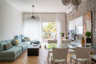 Stunning Sea View Apartment - image 3