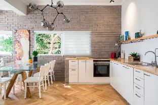 Stunning Sea View Apartment - image 6
