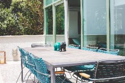 Stunning sea view penthouse with infinity pool - image 12