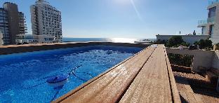Stunning sea view penthouse with infinity pool - image 6