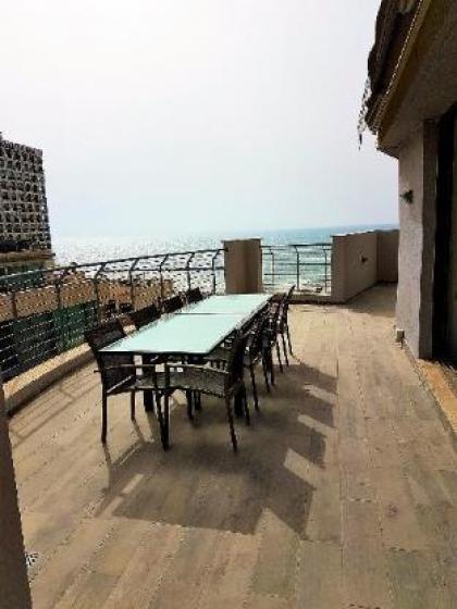 Superb Penthouse with Sea View! - image 5