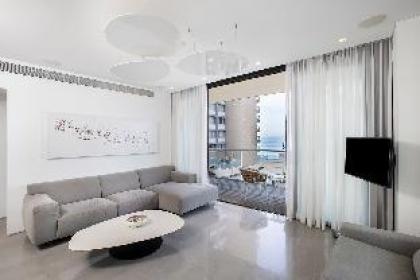 Luxury Sea View Apartment Beach Front! - image 2