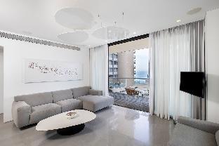 Luxury Sea View Apartment Beach Front! - image 2