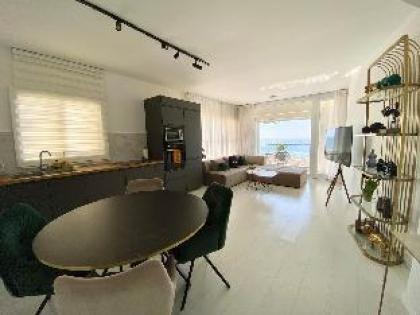 Stunning Sea View Apartment! on the beach!!! - image 14