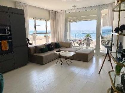 Stunning Sea View Apartment! on the beach!!! - image 20