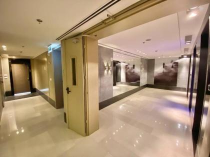 Amazing Sea view APT with parking at Royal Beach - By Beach Apartments TLV - image 19