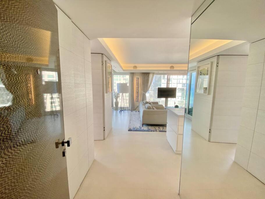 Amazing Sea view APT with parking at Royal Beach - By Beach Apartments TLV - image 7