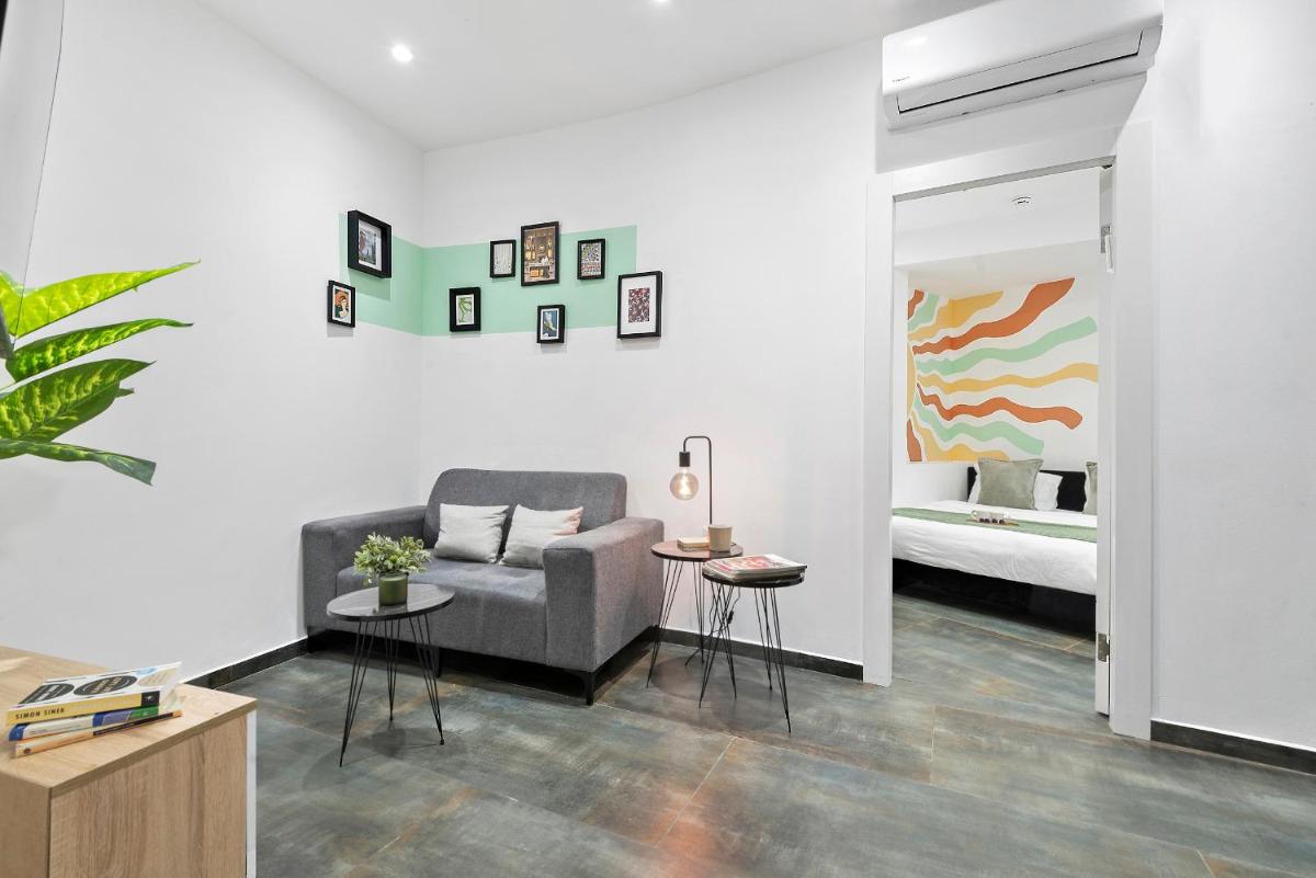 Lively new apt with Bomb Shelter beside the beach M5 - main image