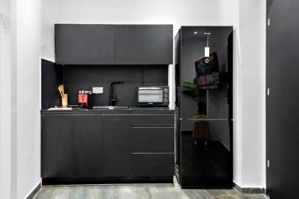 Lively new apt with Bomb Shelter beside the beach M5 - image 3