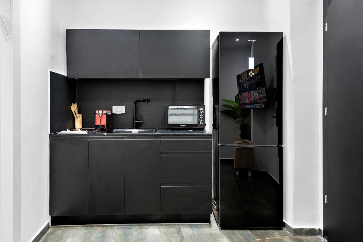 Lively new apt with Bomb Shelter beside the beach M5 - image 3