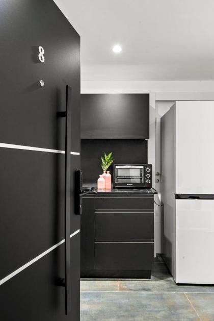 Renovated apt on Frishman beach with Bomb Shelter M8 - image 15