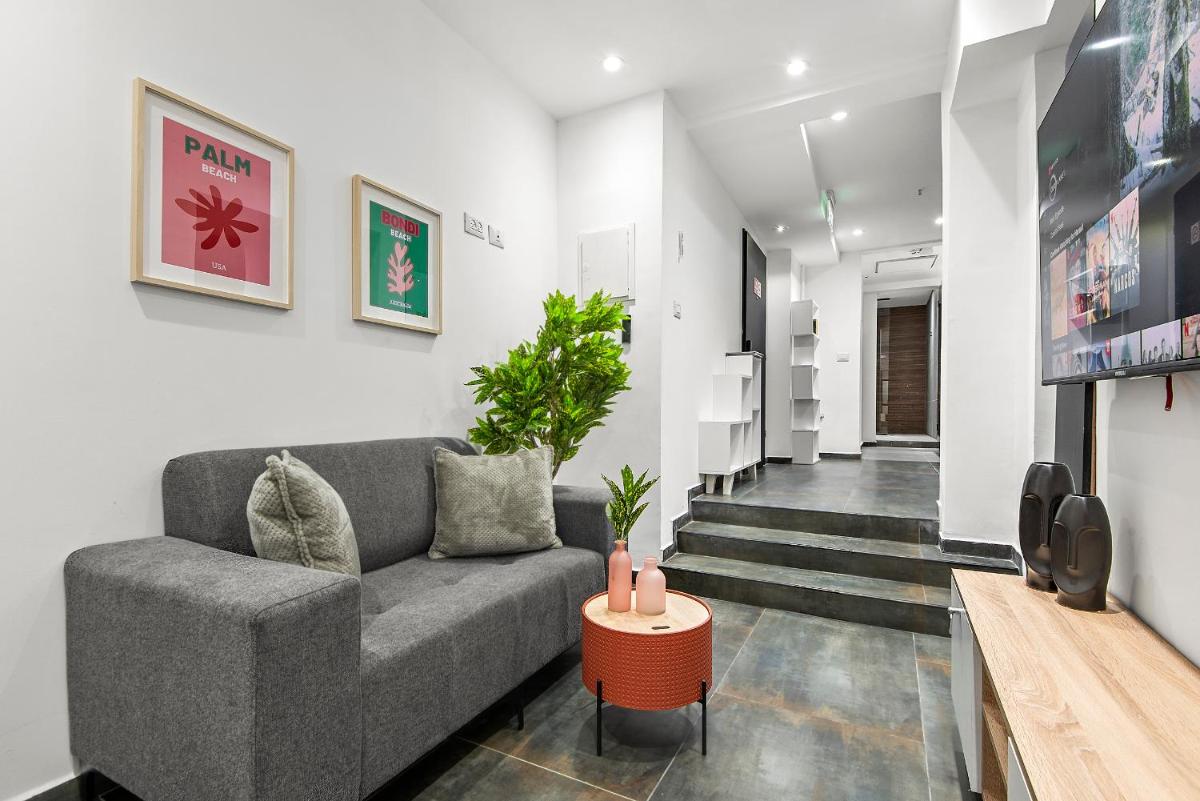 Renovated apt on Frishman beach with Bomb Shelter M8 - image 7