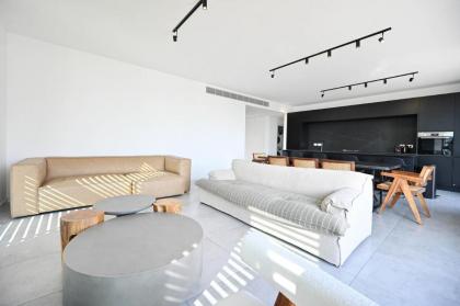 Mocha By holyguest Tel Aviv