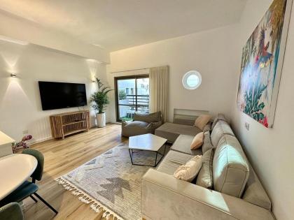 LUXURY SEA VIEW APARTMENTS - image 6