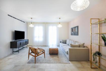 Spacious 3BR in Neve Tzedek by HolyGuest