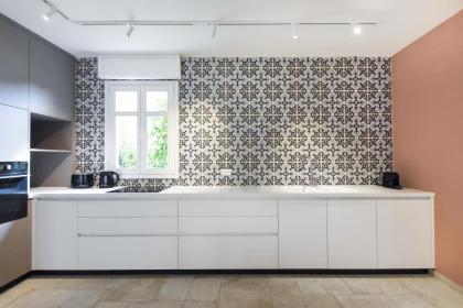 Spacious 3BR in Neve Tzedek by HolyGuest - image 13