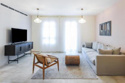 Spacious 3BR in Neve Tzedek by HolyGuest - image 9