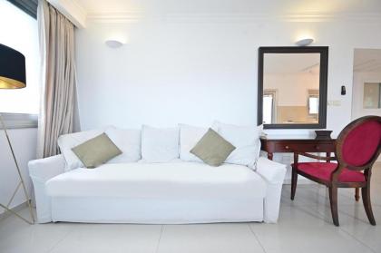 Orchid Hotel by HolyGuest - image 3