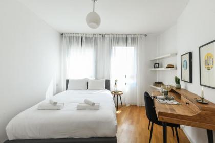 Chic 3BR Apt w Balcony & Parking by Tel Aviv Port by Sea N' Rent - image 12