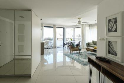 Chic 3BR Apt w Balcony & Parking by Tel Aviv Port by Sea N' Rent - image 19