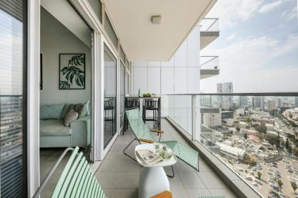 Beautiful 2br in midtown w sea view pool and parking by Sea N' Rent - image 18