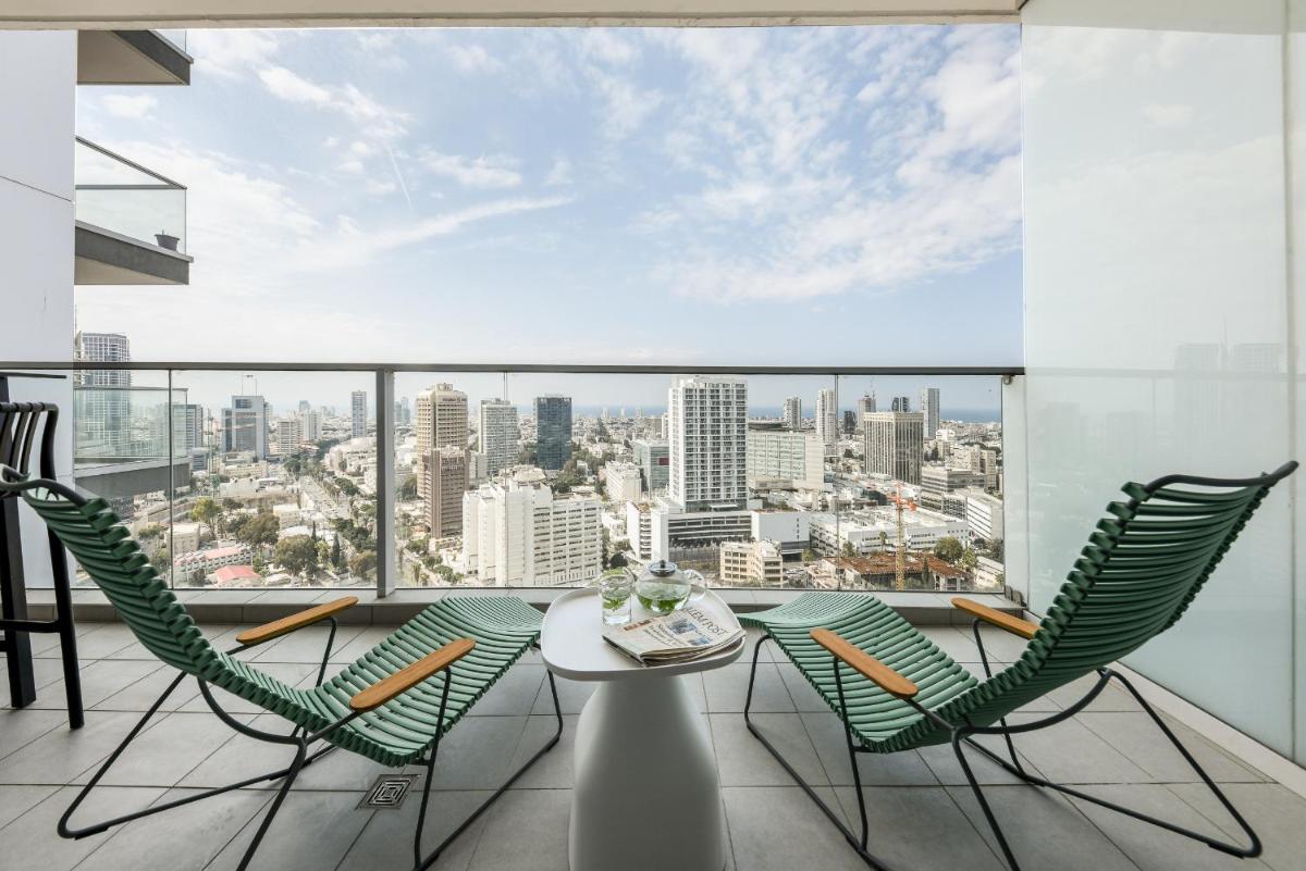 Beautiful 2br in midtown w sea view pool and parking by Sea N' Rent - image 7