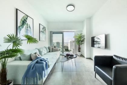Beautiful 2br in midtown w sea view pool and parking by Sea N' Rent - image 8