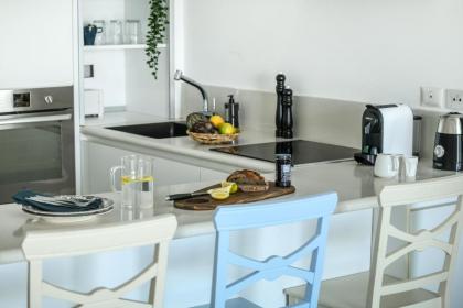 Beautiful 2br in midtown w sea view pool and parking by Sea N' Rent - image 9