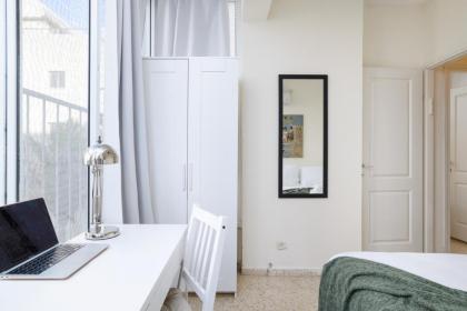 Gordon Seaside 4BDR apt in TLV - image 12