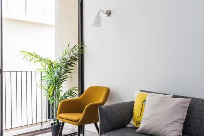 Arenda Tel Aviv Apartments by the Beach with shelter - image 8