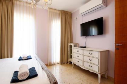 Penthouse & Jacuzzi in Neve Tzedek by FeelHome - image 14
