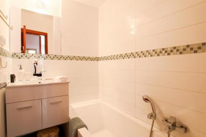 Penthouse & Jacuzzi in Neve Tzedek by FeelHome - image 15