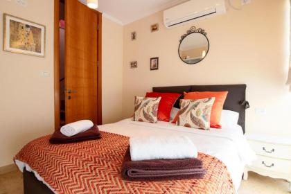 Penthouse & Jacuzzi in Neve Tzedek by FeelHome - image 20
