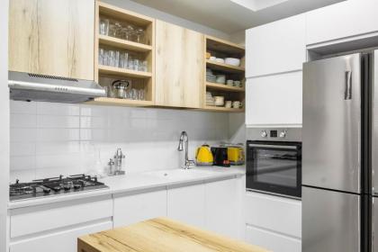 Skyline Oasis by TLV2RENT - image 15