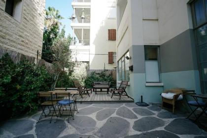 Garden Apartment 4BR With Hot Tub By Nimizz - image 12