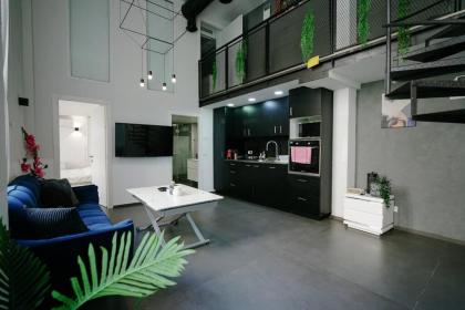 Garden Apartment 4BR With Hot Tub By Nimizz - image 9
