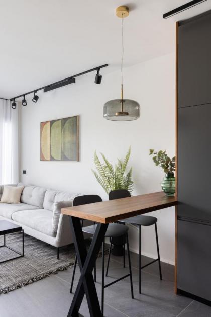Skyline Serenity by tlv2rent - image 16
