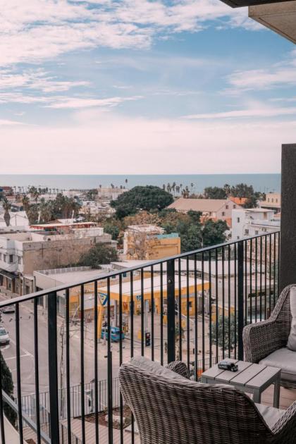 Neve Tzedek Luxury Apartment By Nimizz - image 10