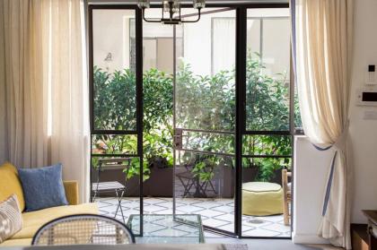 David Zehavi Apt #1 Tel Aviv 