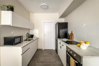 Spacious & Bright 3BR Apt Near the Beach & Port by Sea N' Rent - image 12