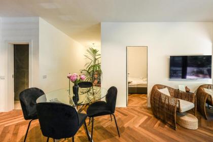 Stylish 2BR Apt with Patio in the Heart of Tel Aviv by Sea N' Rent - image 10