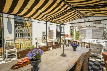 Elegant 1BR Apt w Balcony in the heart of the City by Sea N' Rent - image 16
