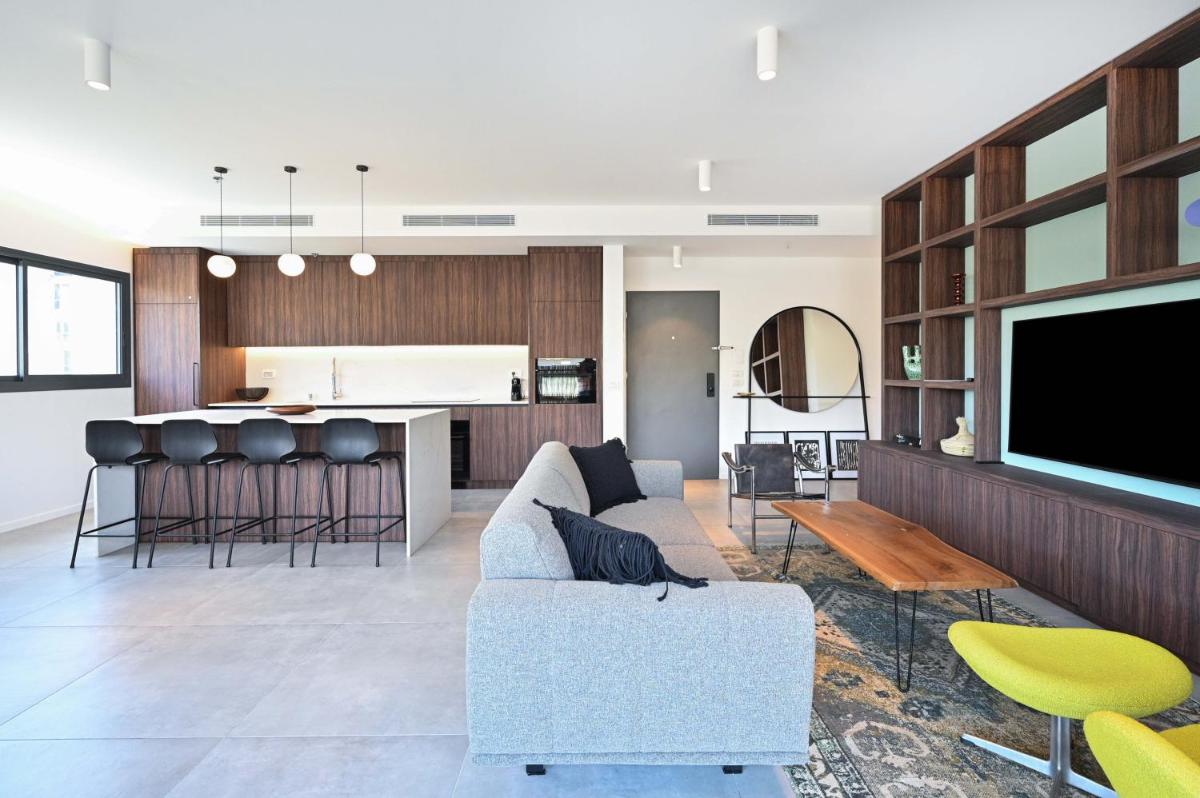 Modern 3BR retreat in the Old North by HolyGuest - main image