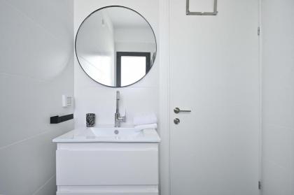 Modern 3BR retreat in the Old North by HolyGuest - image 16