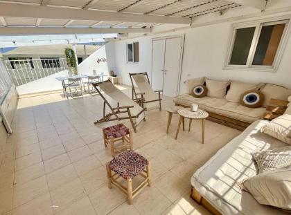 Neve Tsedek Rooftop - image 13