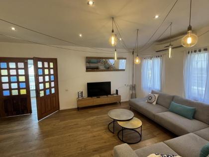 Neve Tsedek Rooftop - image 3