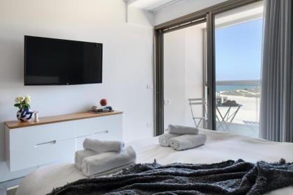 HaTsuk Beach Sea-View Studio by Sea N' Rent - image 13