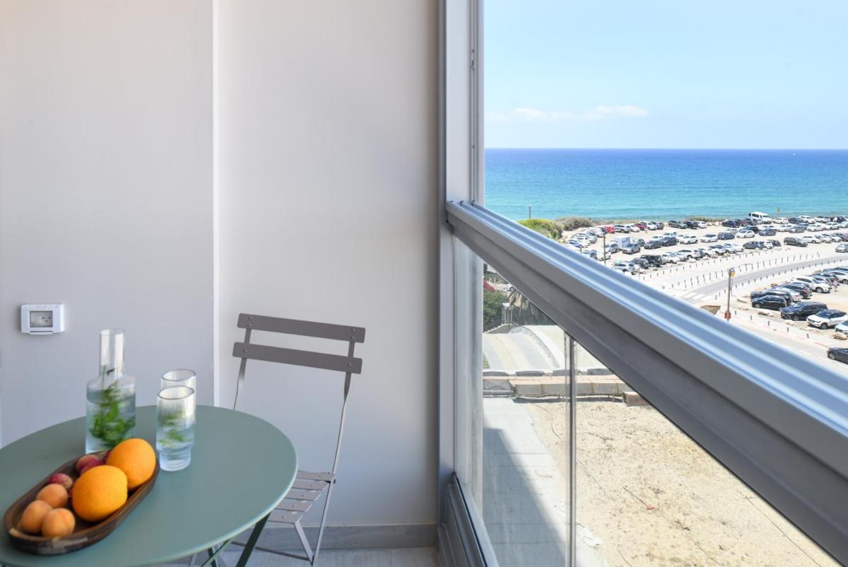 HaTsuk Beach Sea-View Studio by Sea N' Rent - image 7