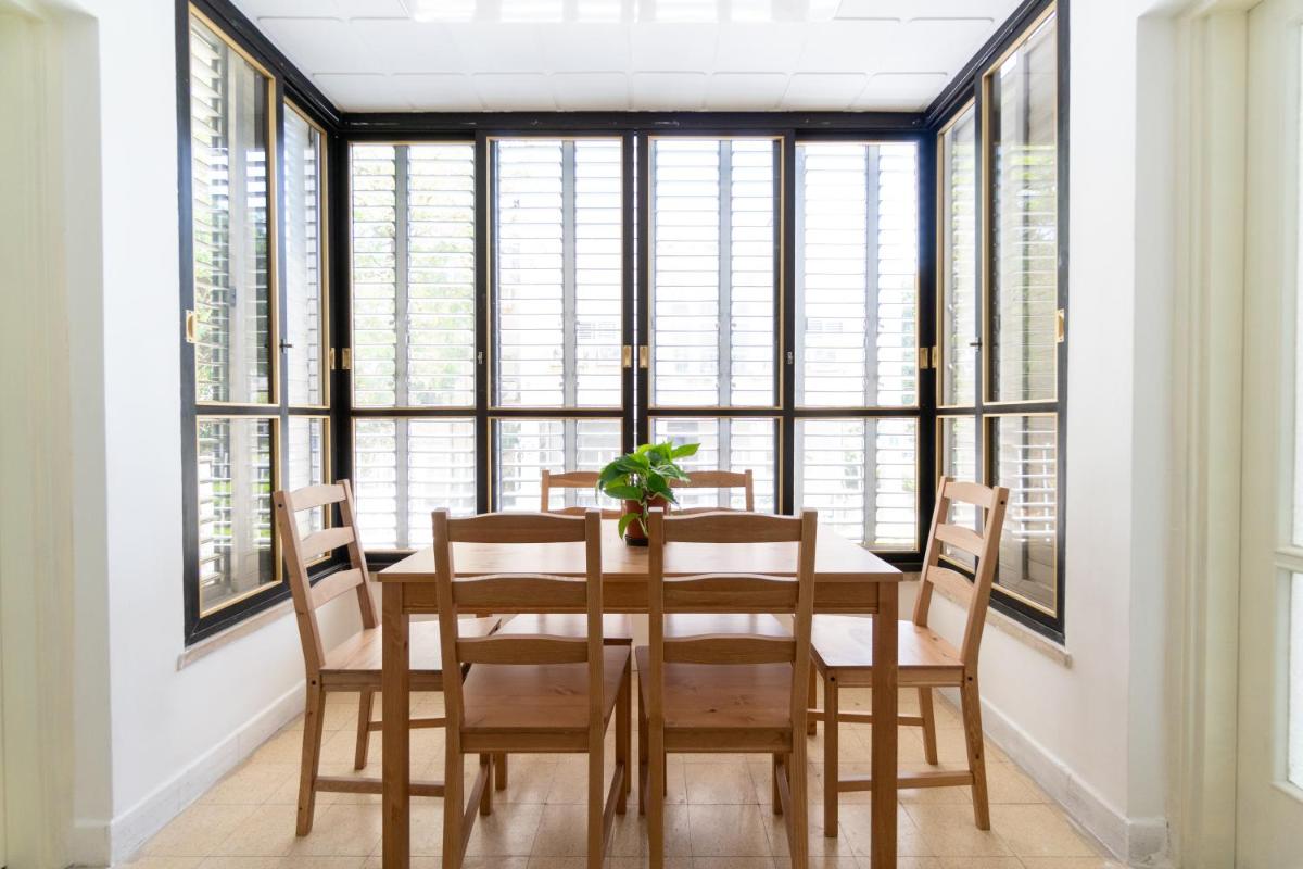 Spacious 3BR Surrounded by Greenery - main image