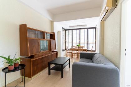 Spacious 3BR Surrounded by Greenery - image 12